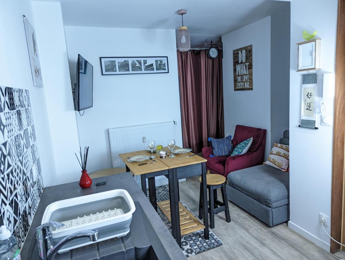 Beau-jean, Un Cocon Sympa 5 Min A Pied Du Centre-ville, Parking Prive, A 10 Min Du Chu Appartement *