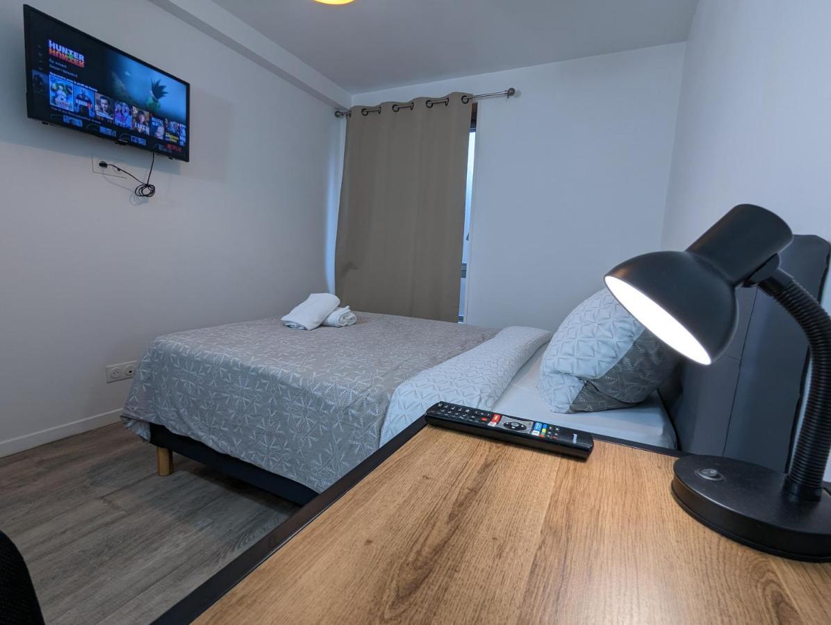 Beau-jean, Un Cocon Sympa 5 Min A Pied Du Centre-ville, Parking Prive, A 10 Min Du Chu Appartement Poitiers